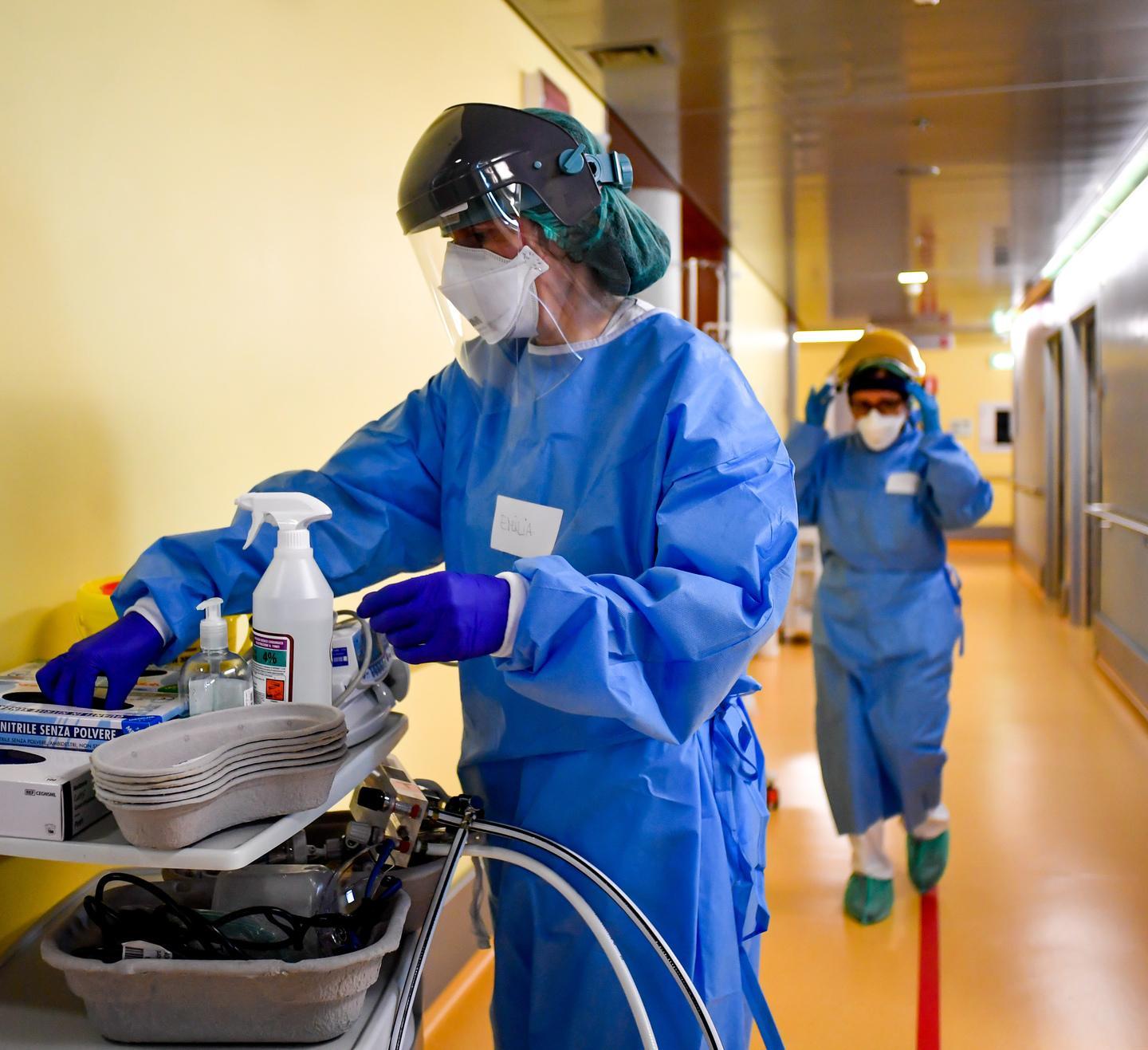 L'Asl Centro assume 222 persone per combattere il Covid