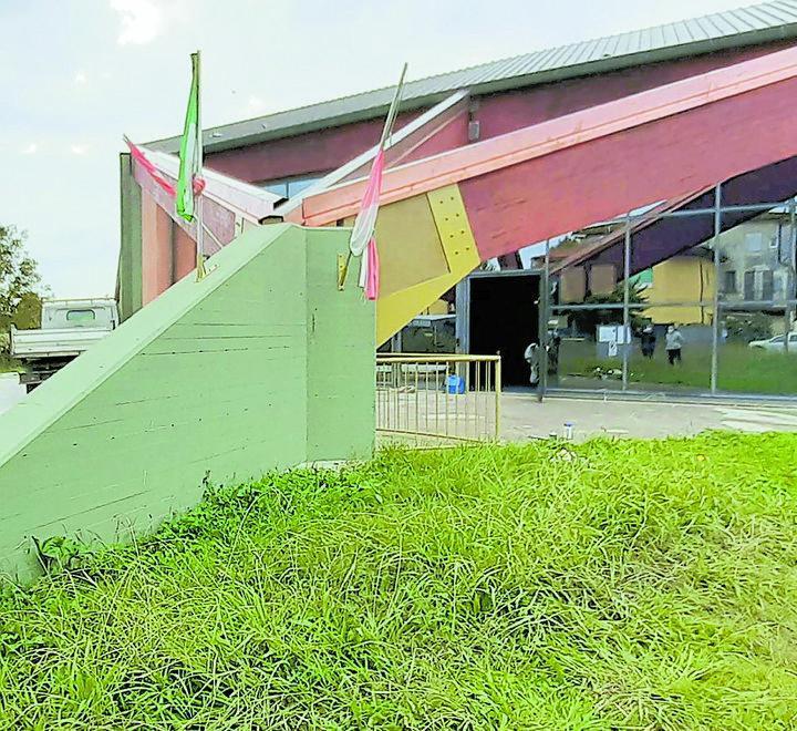 Rimessa a nuovo la palestra “Sardi” a Sant’Alessio 