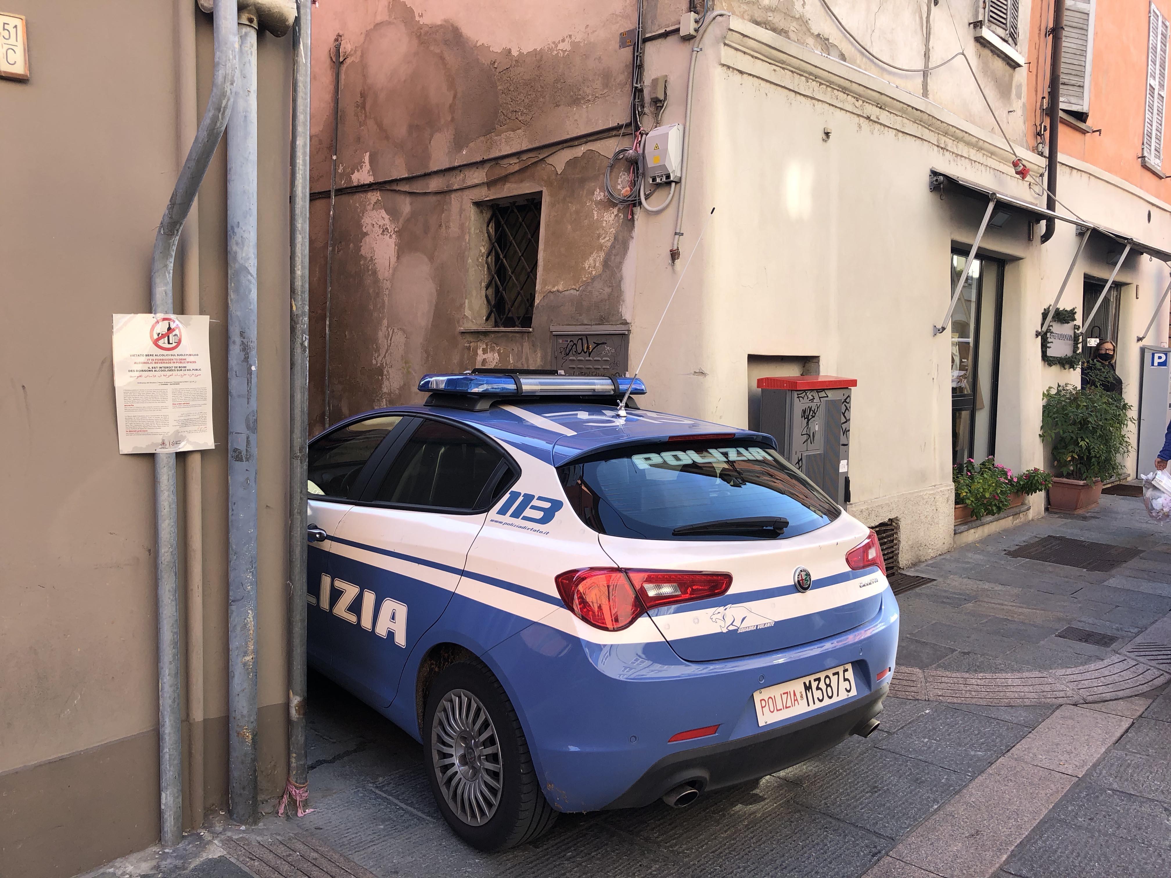 Reggio Emilia, sequestrato un appartamento adibito a casa di appuntamenti