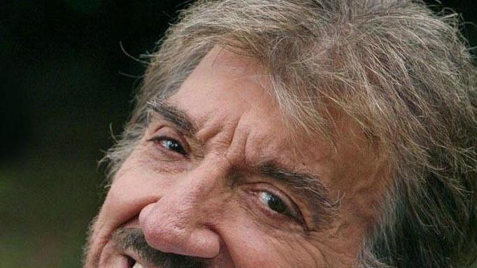 La Rai dedica la mattinata ai funerali di Gigi Proietti E una clip a reti unificate