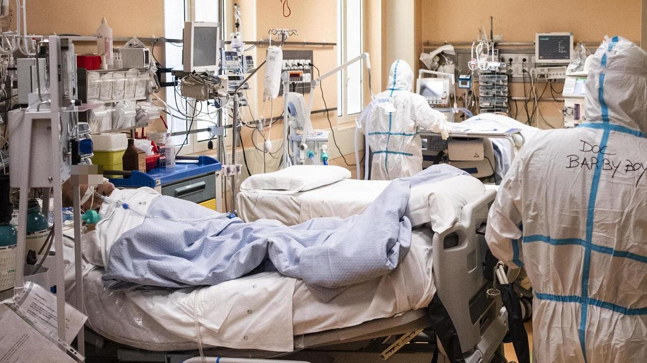 Virus, altri quattro nomi allungano la lista delle vittime