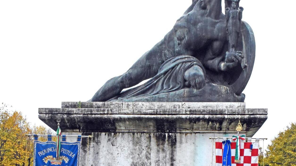 4 Novembre, omaggio ai caduti
