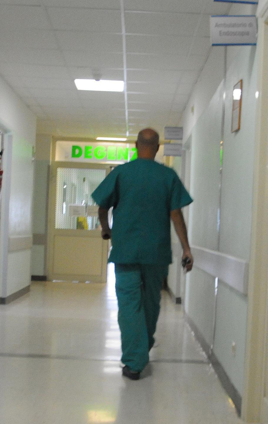 Medici, educatori fabbri forgiatori parrucchiere carpentieri