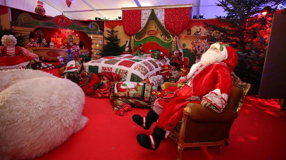 Babbo Natale al Tettuccio in una edizione della Città del Natale di qualche anno fa