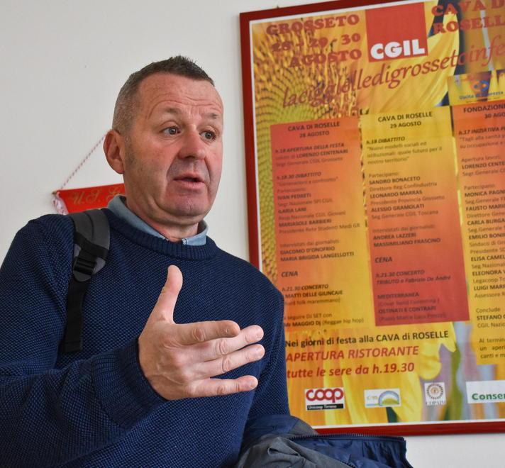 «Ripartiamo dalle attività che possono garantire dei contratti regolari»