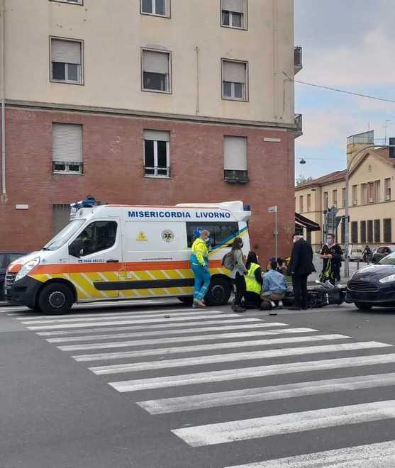 Scontro auto-scooter: ferita donna di 83 anni