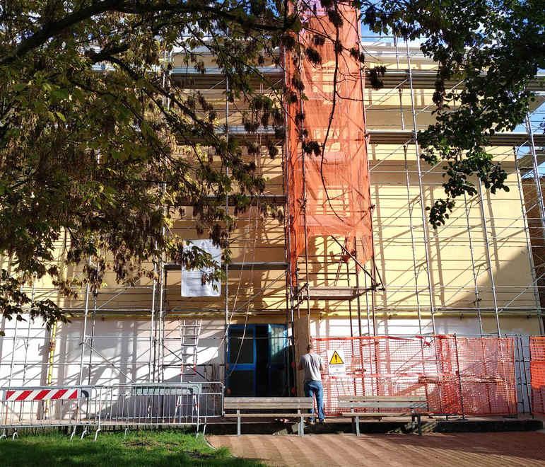 Palestra Marini, progetto per rifare gli intonaci 