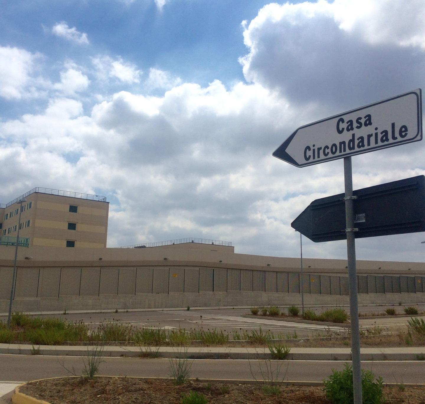 Accoltellamento, Marini non parla e resta in carcere