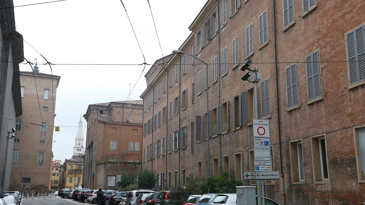 Modena. Storica apertura sulla Ztl del centro città: via libera dalle 18 alle 22. Solo per l'asporto