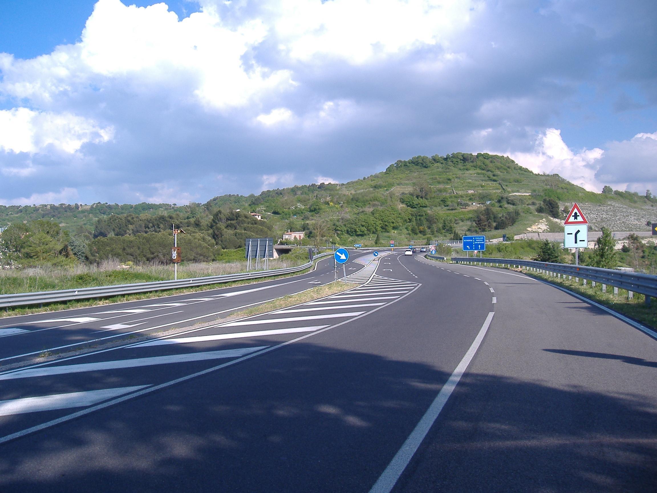 Un tratto della 131, immagine di repertorio