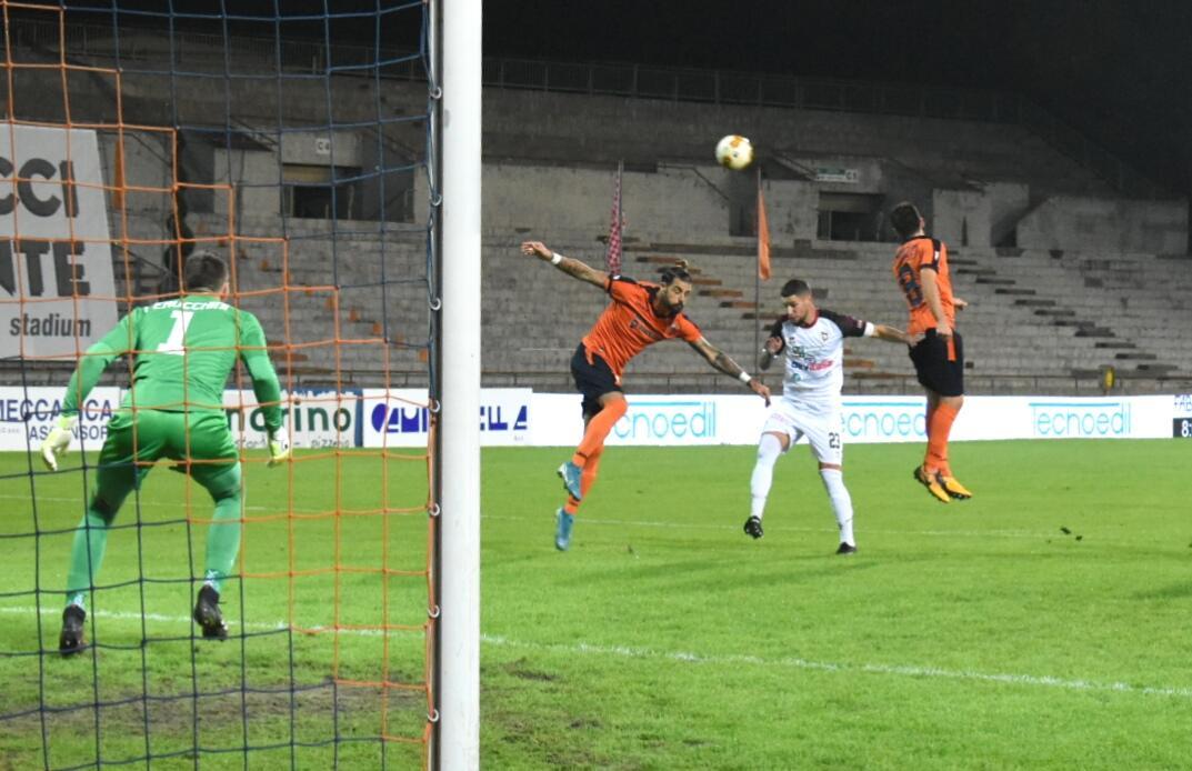 Pierozzi regala il derby alla Pistoiese