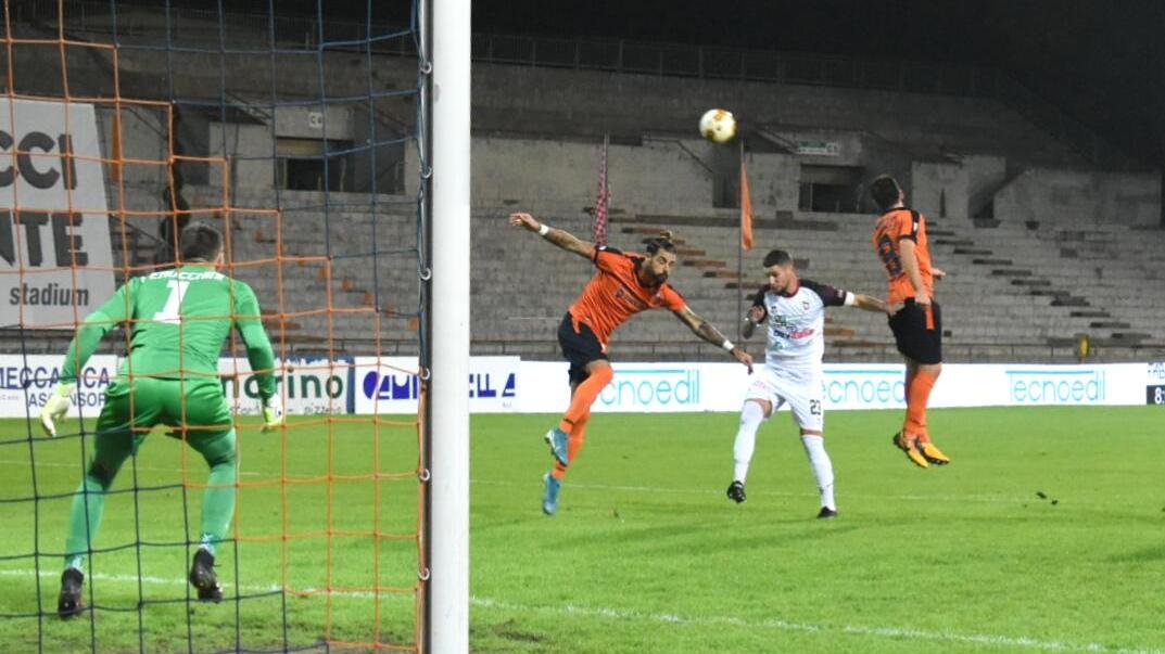 Pierozzi regala il derby alla Pistoiese