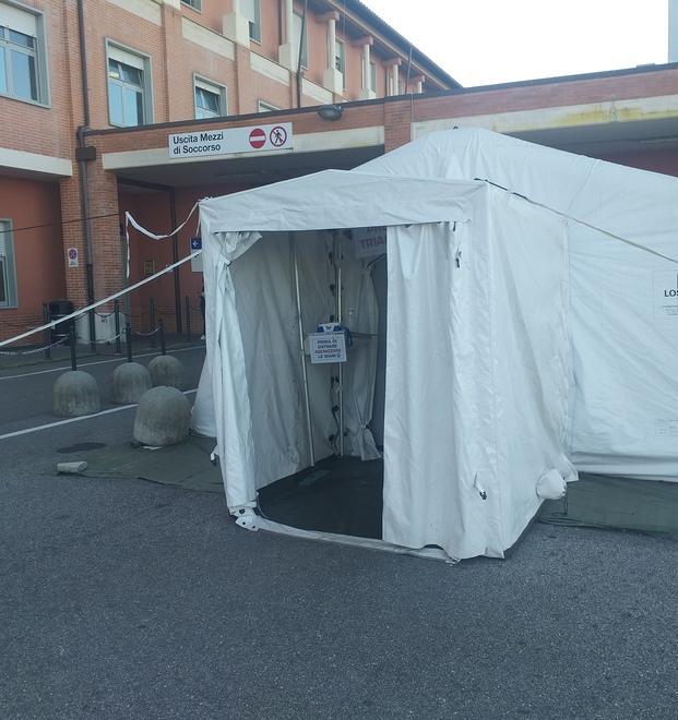 Area pre-triage più capiente: via la tenda da campo 