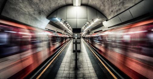 Persi dentro la folle corsa di un treno 
