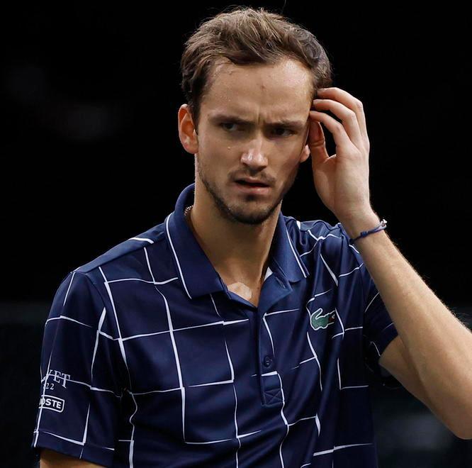 Tennis, Medvedev re di Parigi