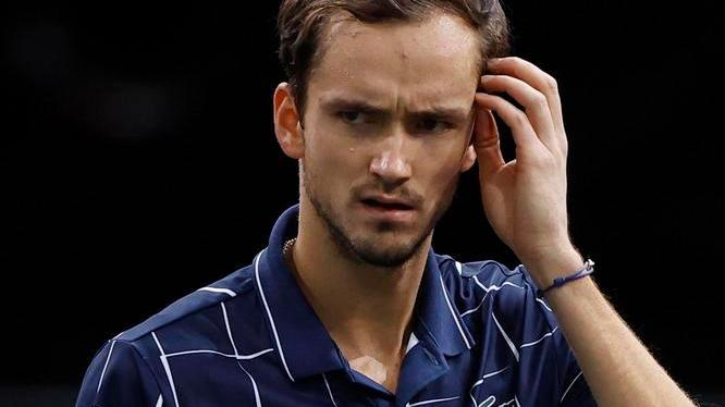 Tennis, Medvedev re di Parigi