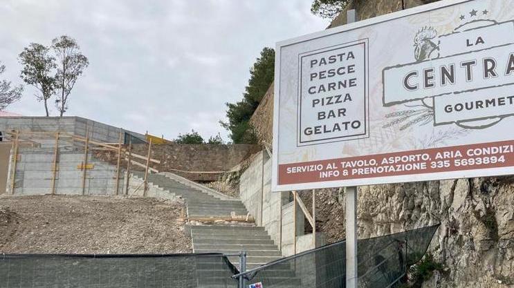 Prende forma la nuova scalinata dal porto fino all’ex Centrale
