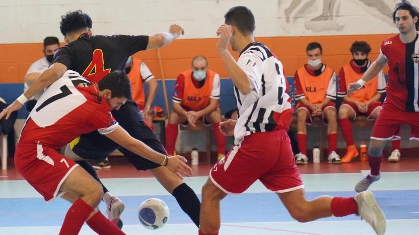 Il Futsal Pontedera sbatte contro una corazzata