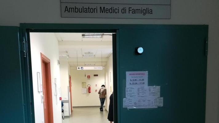I medici di famiglia versiliesi: chiusura totale anche da noi o il sistema crolla