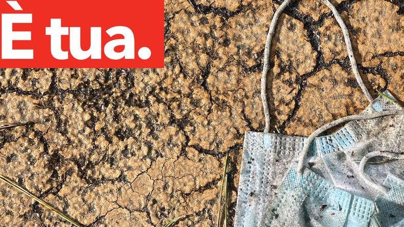 «È tua», basta abbandonare le mascherine Ecco le foto choc della reporter Laura Lezza