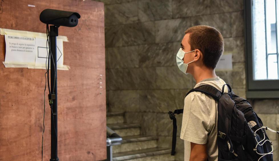 Scanner per misurare la temperatura all’entrata del Comune
