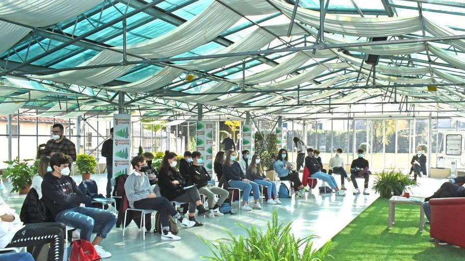Studenti al Nursery Campus per capire cosa fare da grandi