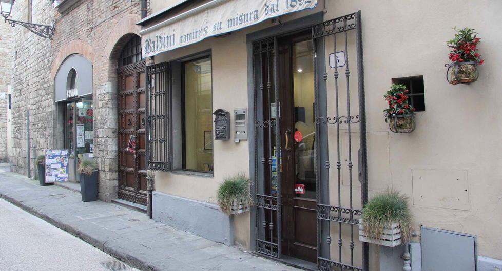 La mannaia del Covid sui piccoli negozi Basta un contagio e la saracinesca va giù 