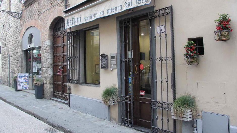 La mannaia del Covid sui piccoli negozi Basta un contagio e la saracinesca va giù