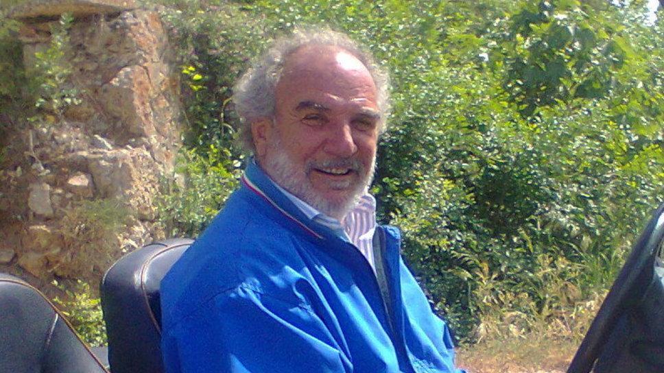 Cannas si complimenta con il gruppo Mazzella