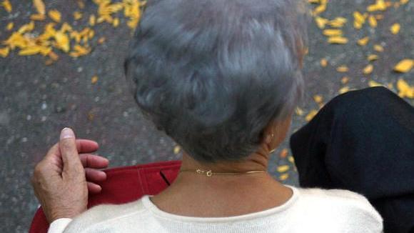 Modena «Genitori ricoverati Mio nipote di 16 anni rimasto solo a casa con la malattia»