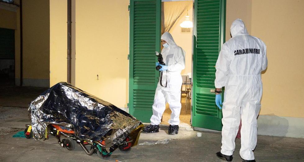 Uccise il fratello a colpi di coltello Il perito: non è capace di intendere 