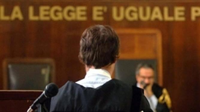 Finisce sotto processo per un anello venduto dopo la trasmissione tv