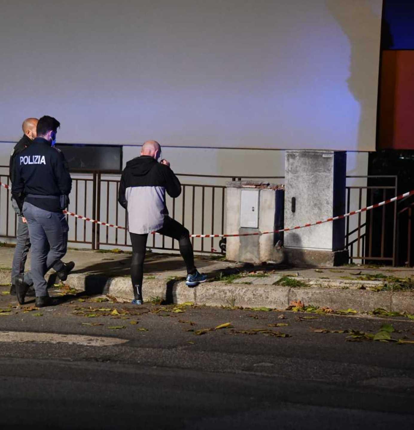 Esplosione di una cassetta elettrica, paura ma nessun ferito
