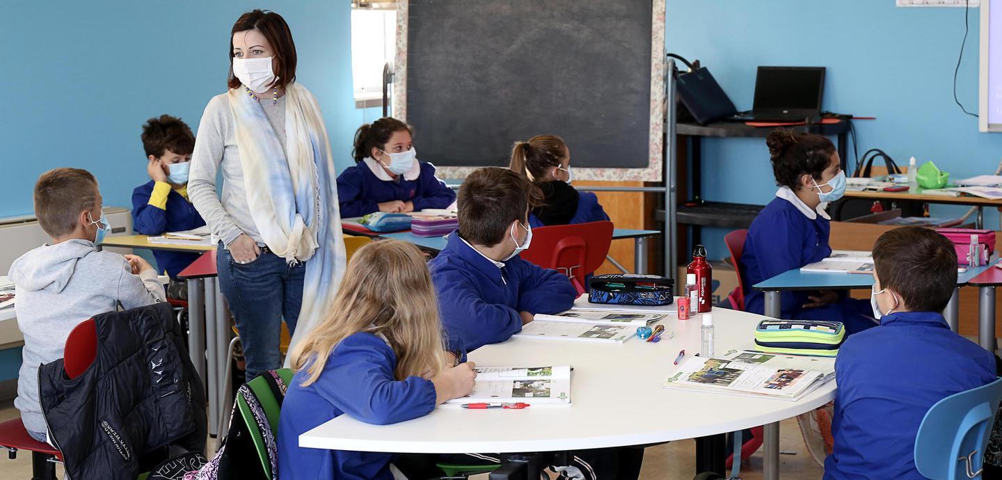 Coronavirus, l'assessore Nieddu vorrebbe chiudere le scuole, ma i contagi sono pochi 