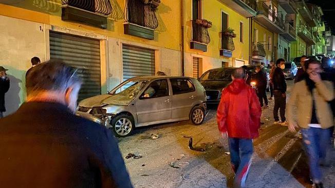 Bomba esplode sotto auto di pregiudicato nel Foggiano