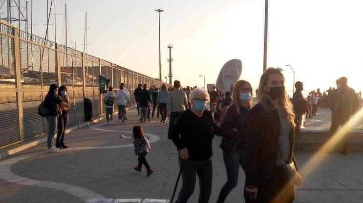 Da oggi stop alle passeggiate sul molo