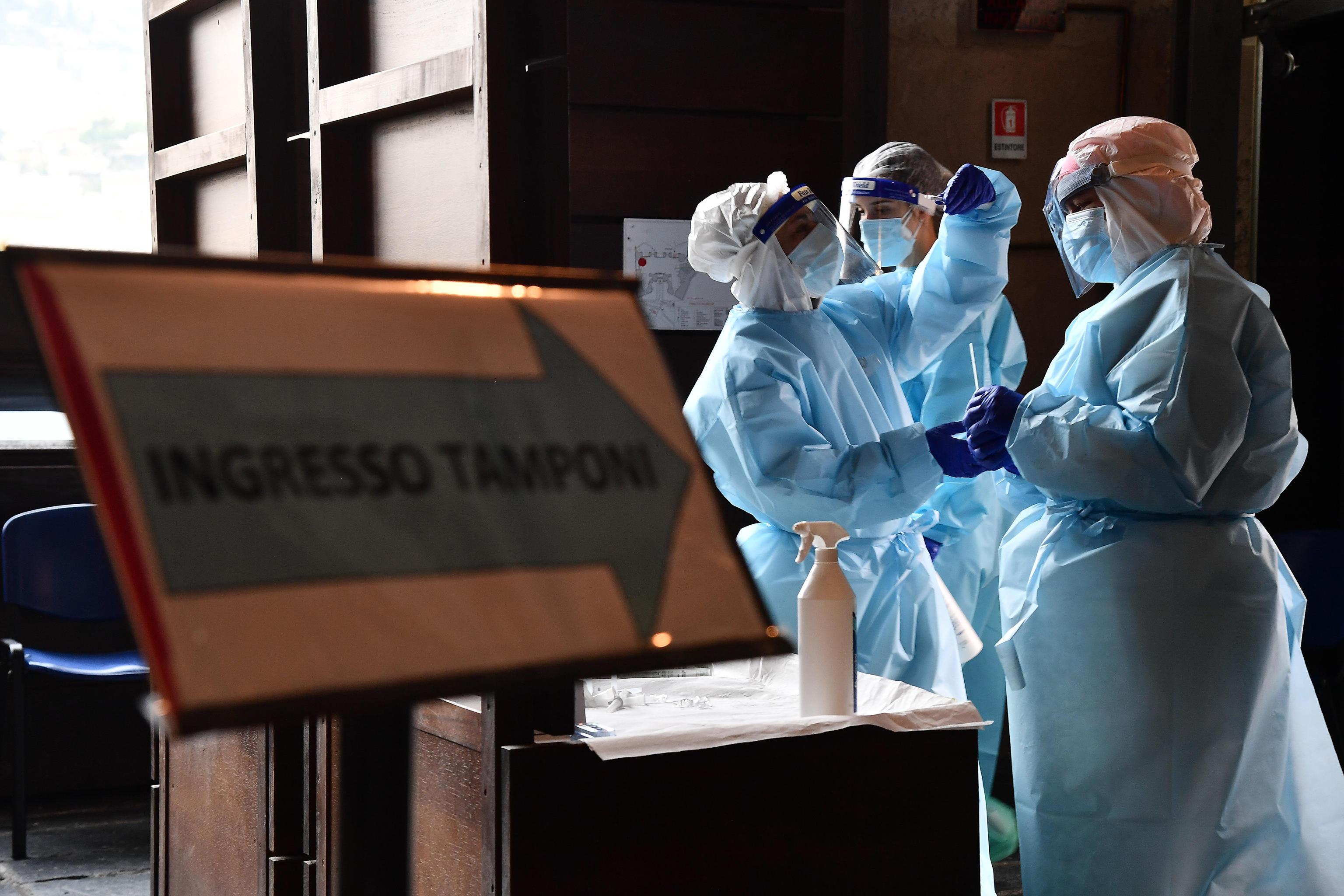 Reggio Emilia, ancora sei vittime del Covid: i nuovi positivi sono 353