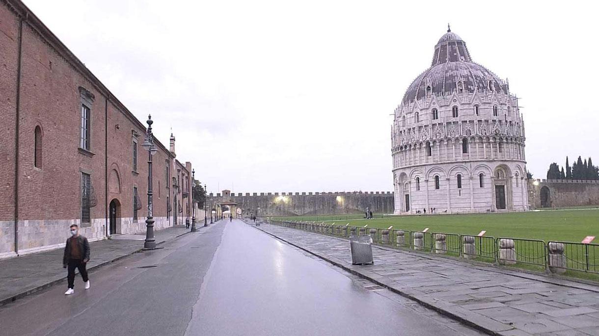 Piazza dei Miracoli a Pisa (foto Fabio Muzzi)