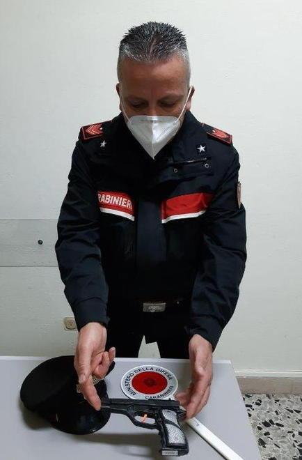 Armato in tabaccheria Il trentasettenne rimane in carcere