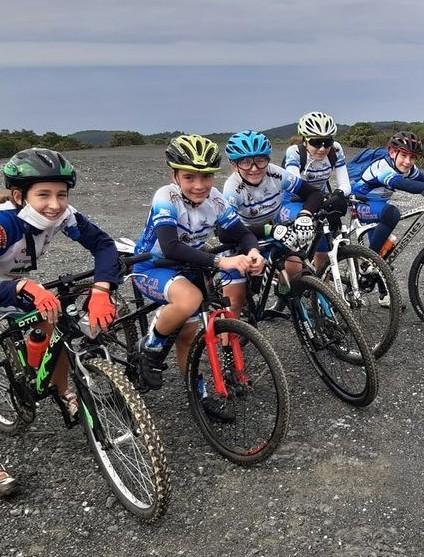 Baby ciclisti a Poggio Pelato