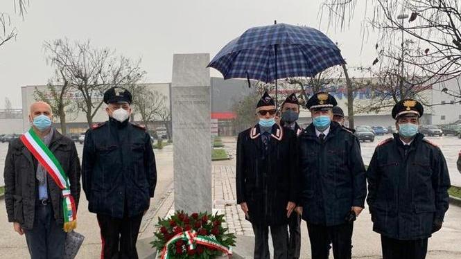 Una corona per i caduti della strage di Nassiriya