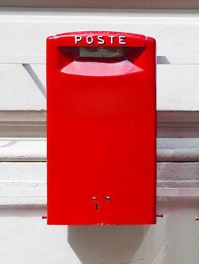 Tornano nei paesi le cassette rosse 