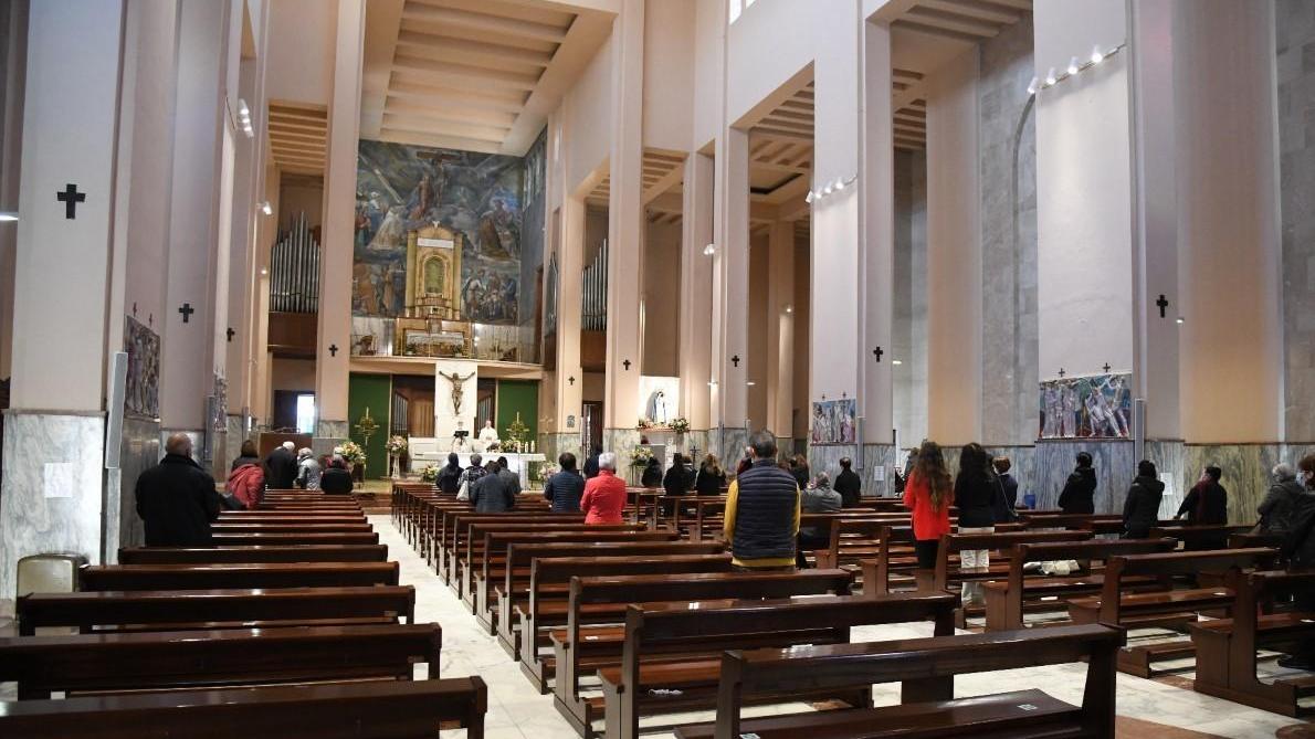 La Croce rossa contro la novena