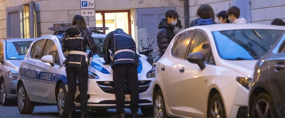 Modena. L’appello di Muzzarelli per le mascherine Tanti giovani con lui «Scomode ma giuste» 
