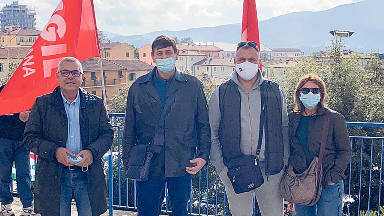 «Poco personale, turni massacranti Il Covid acuisce le vecchie criticità»