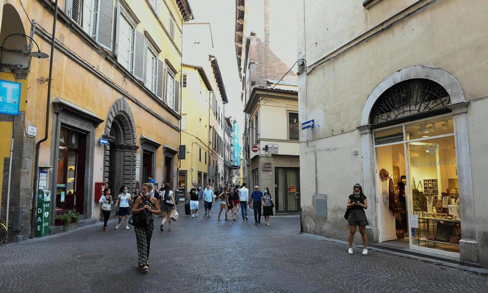 Soldi a fondo perduto per le attività del centro 