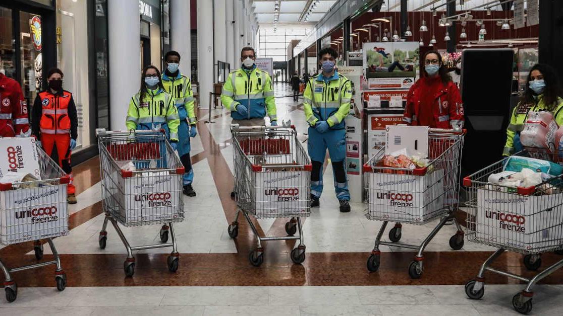 Torna il servizio Sos spesa per gli over 65 che hanno difficoltà a fare la spesa