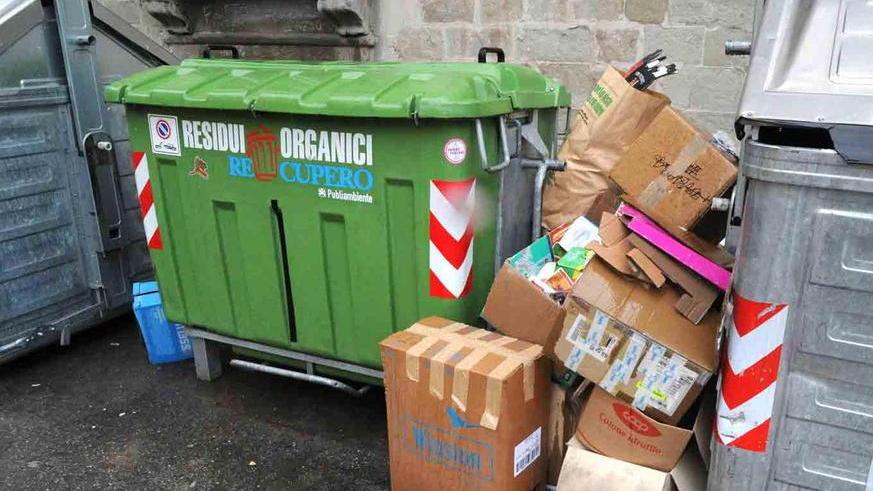 Rifiuti, autobus, fognature: Legambiente boccia Pistoia