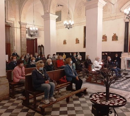 A messa sì, ma con l’autocertificazione 
