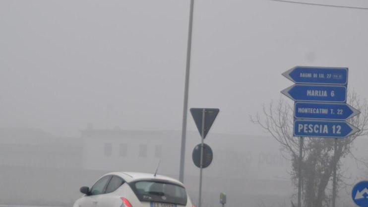 Da oggi e per quattro giorni vietato accendere il camino e stop ai veicoli inquinanti